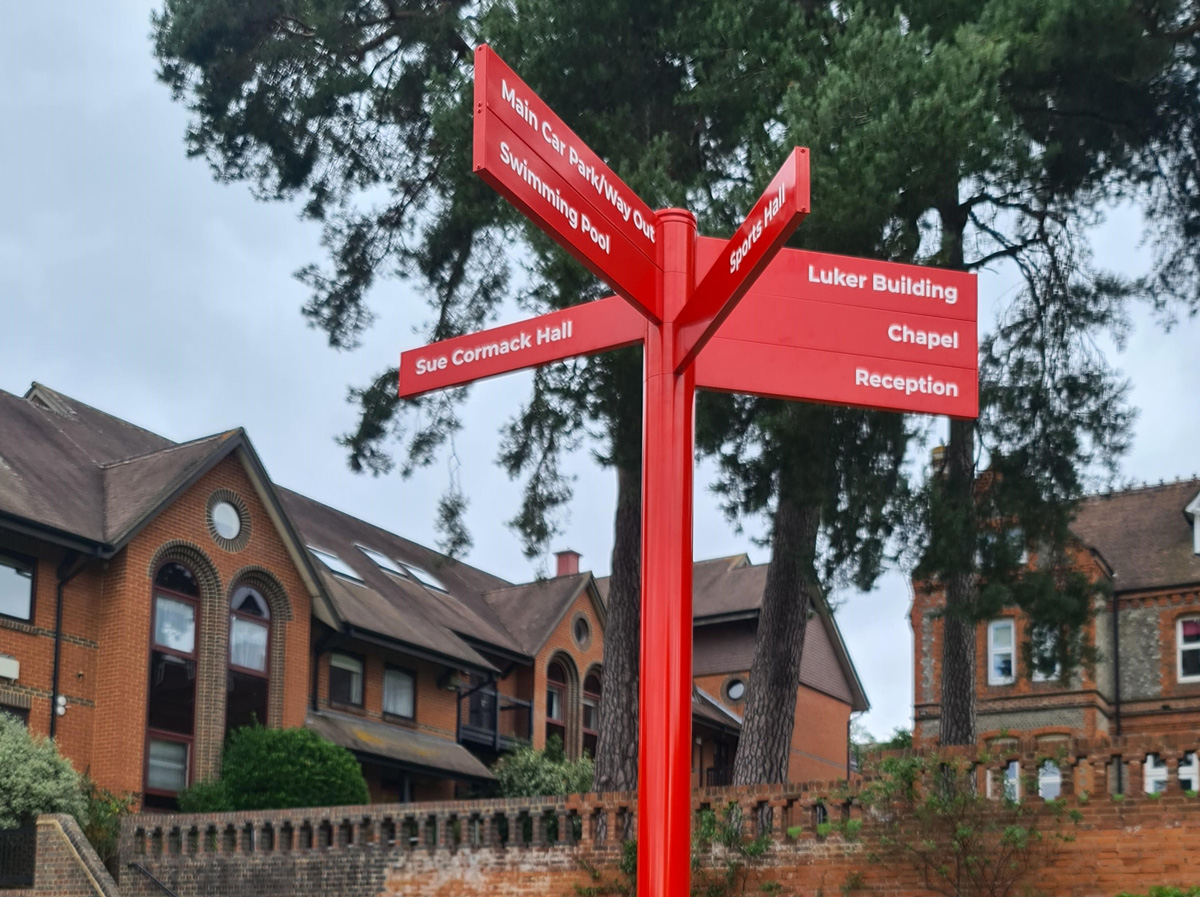 St George's School - Finger Post Wayfinding Sign